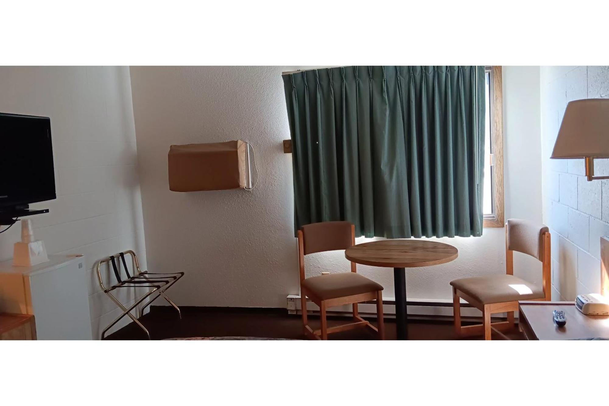 Scotwood Motel By Oyo Washburn Nd Eksteriør billede