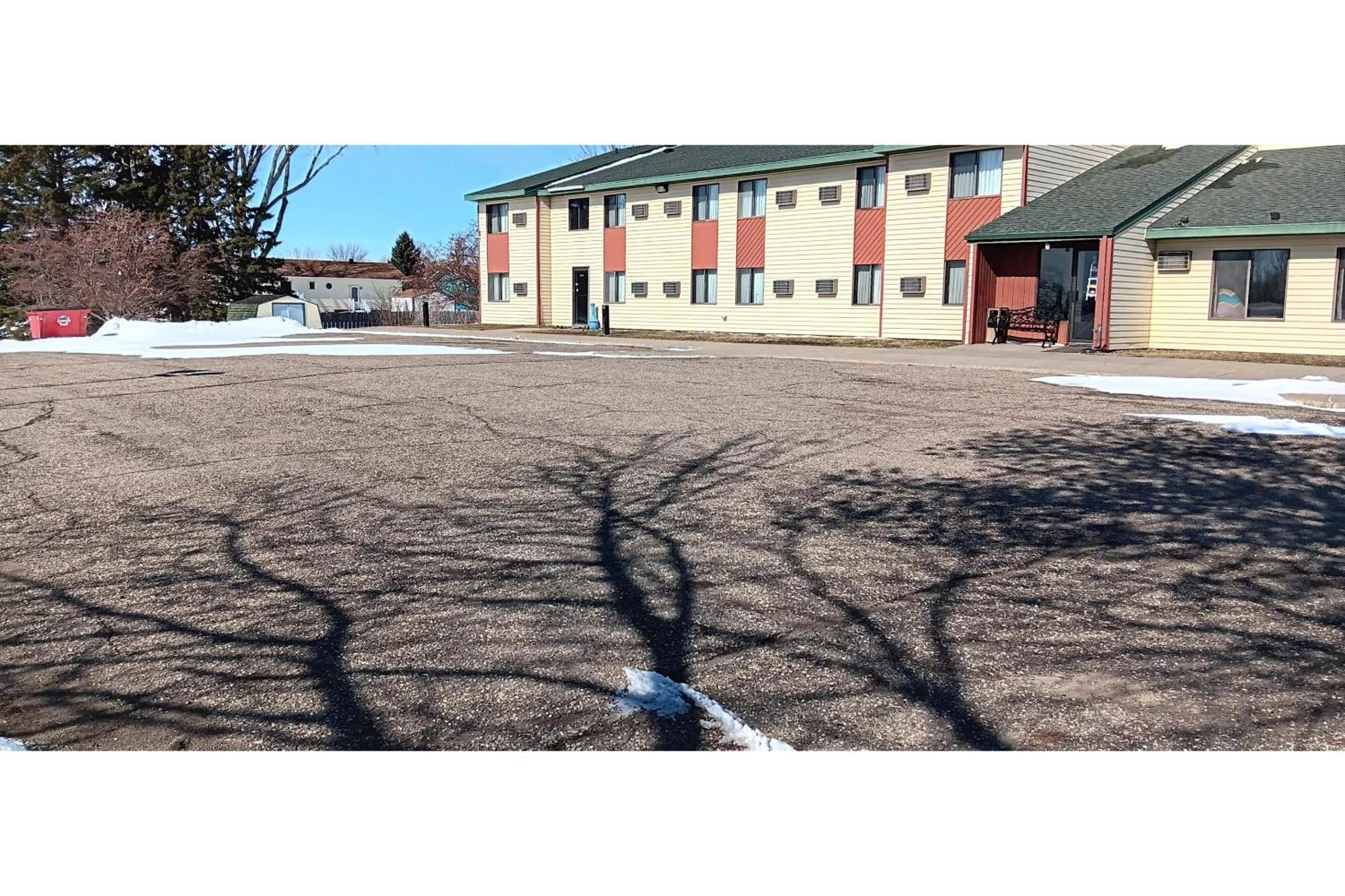 Scotwood Motel By Oyo Washburn Nd Eksteriør billede